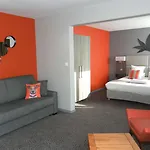 Hotel Kyriad Prestige - Bordeaux Aeroport