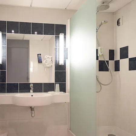 Hotel Kyriad Prestige - Bordeaux Aeroport