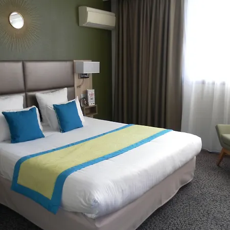 Hotel Kyriad Prestige - Bordeaux Aeroport 4*