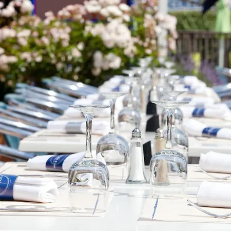 Kyriad Prestige - Bordeaux Aeroport Hotel 4*