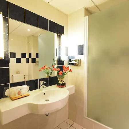 Kyriad Prestige - Bordeaux Aeroport