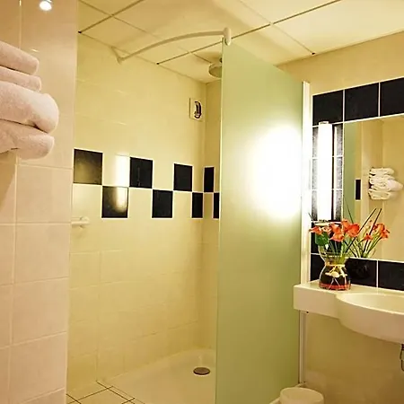 Kyriad Prestige - Bordeaux Aeroport Hotel