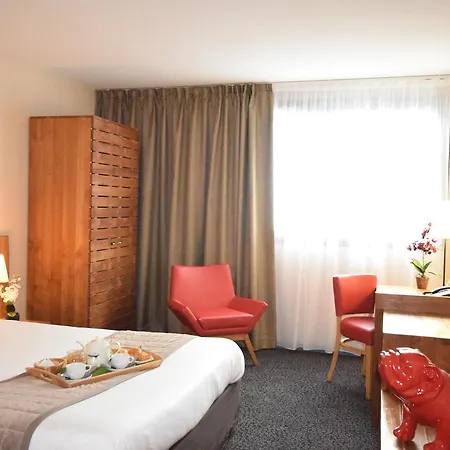 Kyriad Prestige Bordeaux Aeroport 4* Mérignac