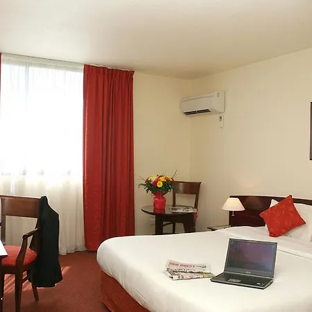 Kyriad Prestige - Bordeaux Aeroport Merignac (Gironde)