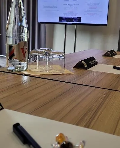 Kyriad Prestige - Bordeaux Aeroport Hotel 4*