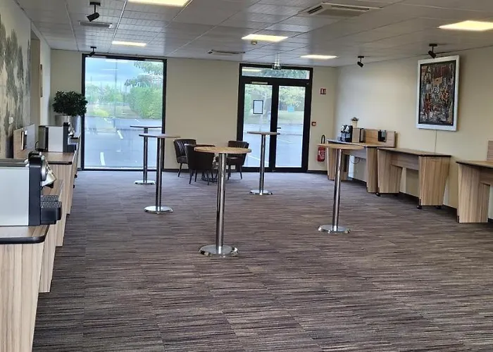 Hotel Kyriad Prestige - Bordeaux Aeroport