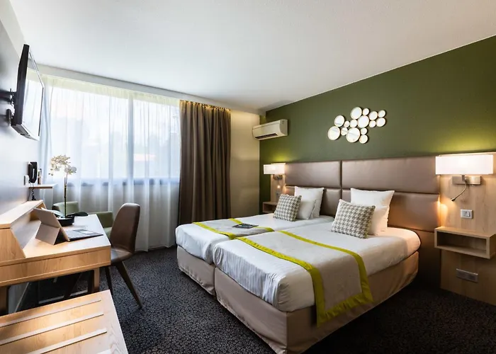 Hotel Kyriad Prestige - Bordeaux Aeroport 4*