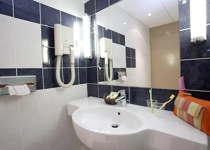 Hotel Kyriad Prestige - Bordeaux Aeroport Mérignac