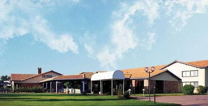 Hotel Kyriad Prestige - Bordeaux Aeroport 4*